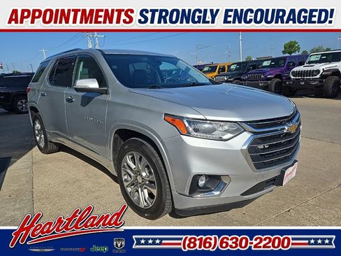 Used 2021 Chevrolet Traverse Premier AWD/4WD image 14