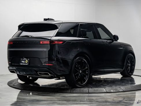 Used 2024 Land Rover Range Rover Sport Dynamic SE AWD/4WD image 15