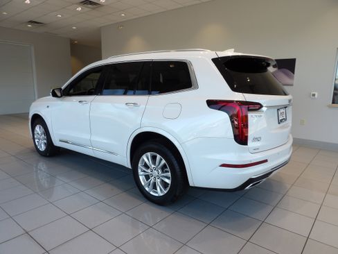Used 2025 Cadillac XT6 Luxury AWD/4WD image 6