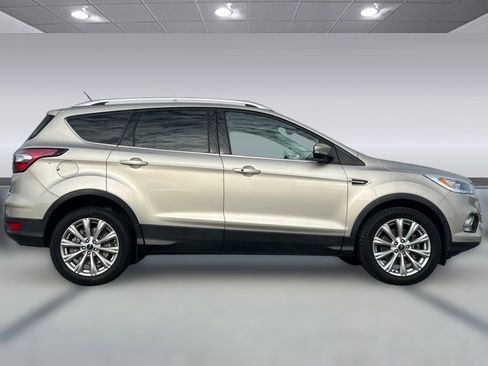Used 2018 Ford Escape Titanium w/ Ford Safe & Smart Package image 7
