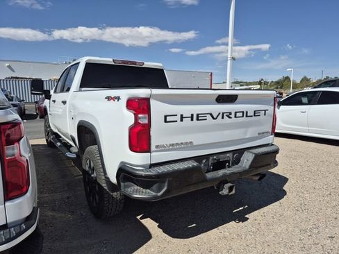 Used 2020 Chevrolet Silverado 2500 Custom w/ Custom Value Package AWD/4WD image 10