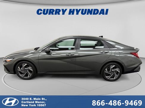 Certified 2024 Hyundai Elantra Limited FWD image 2