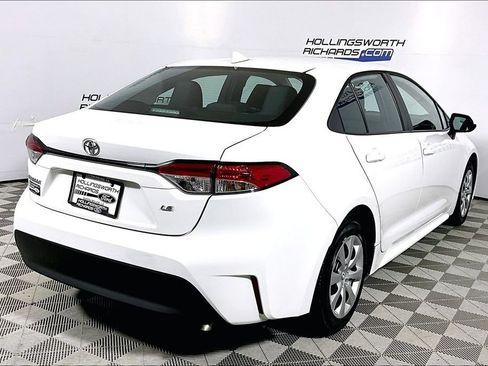 Used 2026 Toyota Corolla LE FWD image 9