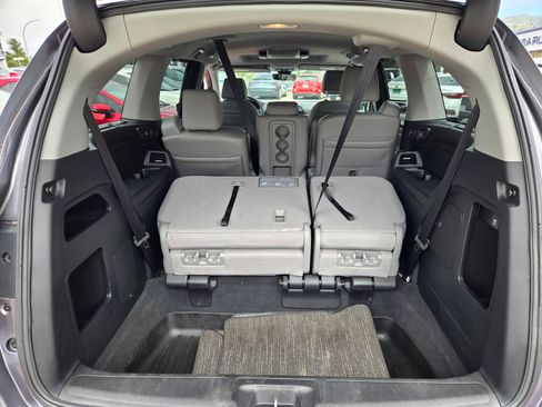 Used 2023 Honda Odyssey Touring image 27