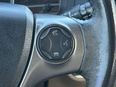 Used 2013 Toyota Venza XLE FWD image 25