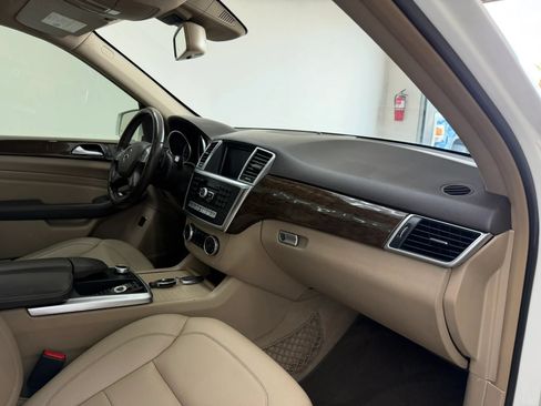Used 2012 Mercedes-Benz ML 350 4MATIC image 31