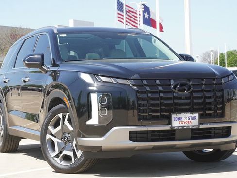 Used 2023 Hyundai Palisade Limited image 2