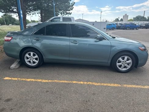 Used 2009 Toyota Camry LE FWD image 5