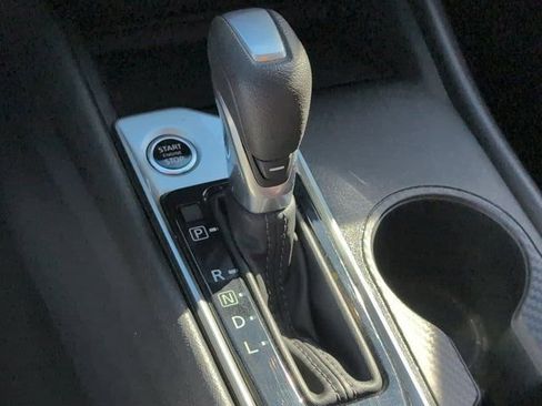 Used 2025 Nissan Altima 2.5 SV FWD image 19