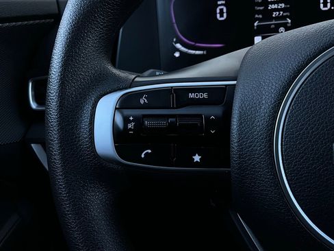 Used 2025 Kia Sportage LX image 31