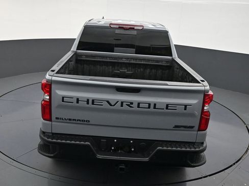 Used 2025 Chevrolet Silverado 1500 ZR2 w/ Technology Package image 15