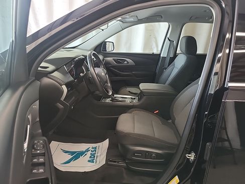 Used 2020 Chevrolet Traverse LT FWD image 10