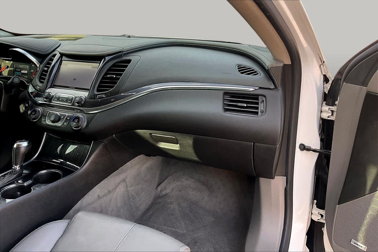 Used 2017 Chevrolet Impala LT w/ Leather Package FWD image 18