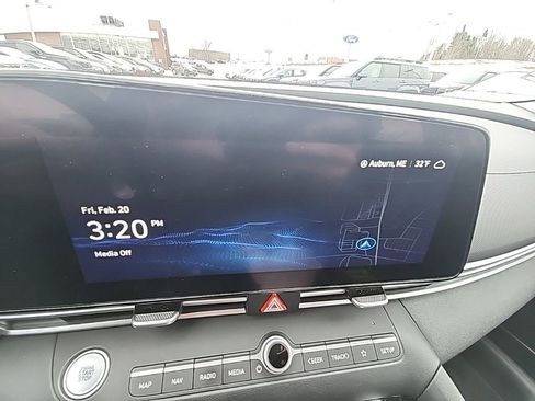 Certified 2023 Hyundai Elantra SEL w/ Convenience Package image 16