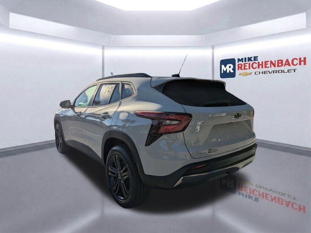 New 2026 Chevrolet Trax ACTIV w/ Driver Confidence Package FWD image 8