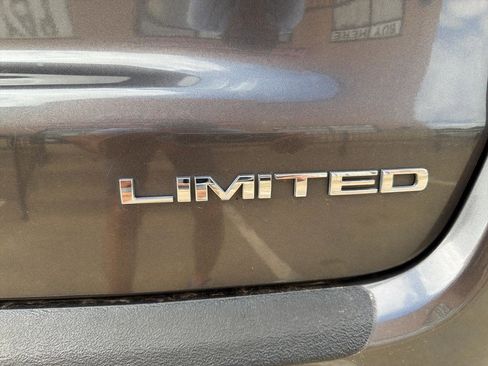 Used 2021 Jeep Compass Limited AWD/4WD image 32