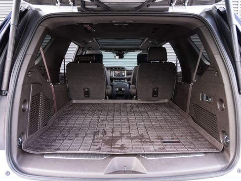 Used 2023 GMC Yukon Denali w/ Denali Reserve Package AWD/4WD image 26