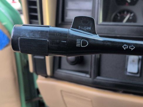 Used 1994 Jeep Cherokee SE image 24