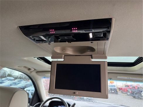 Used 2019 GMC Yukon Denali w/ Denali Ultimate Package AWD/4WD image 39