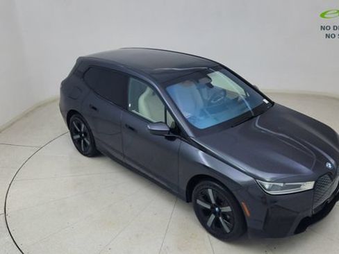 Used 2024 BMW iX xDrive50 w/ Sport Package AWD/4WD image 75