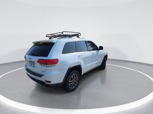 Used 2019 Jeep Grand Cherokee Laredo w/ Laredo X Package AWD/4WD image 8