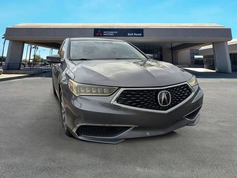 Used 2018 Acura TLX w/ Technology Package image 2