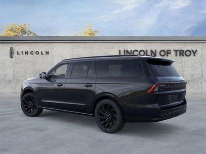 New 2026 Lincoln Navigator L Reserve w/ Jet Appearance Package