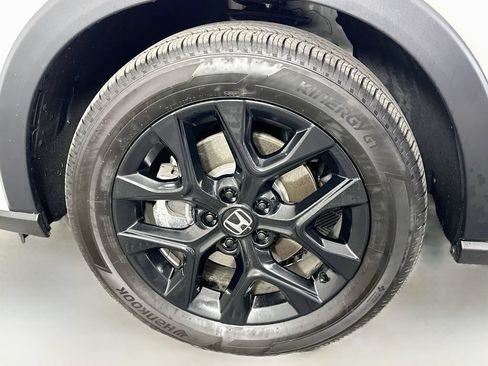 Certified 2025 Honda HR-V Sport image 30