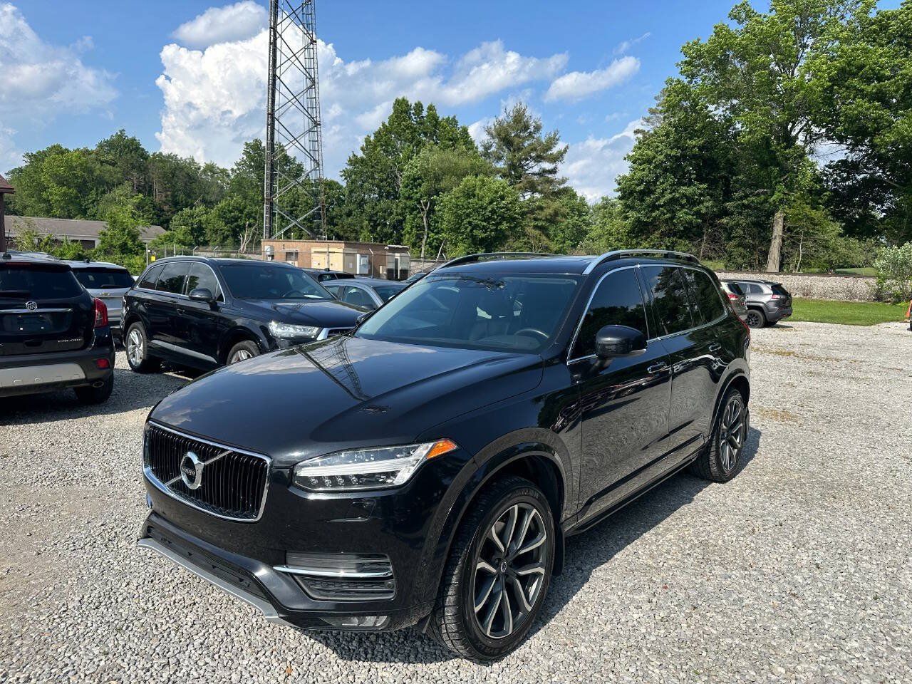 Used 2017 Volvo XC90 T6 Momentum AWD/4WD image 1