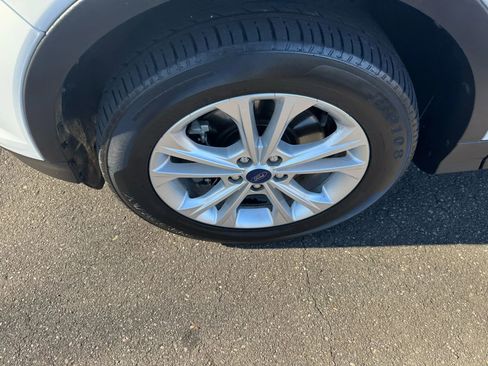 Used 2018 Ford Escape SE image 10