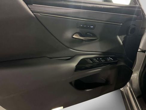 Certified 2023 Lexus ES 350 w/ Premium Package image 21