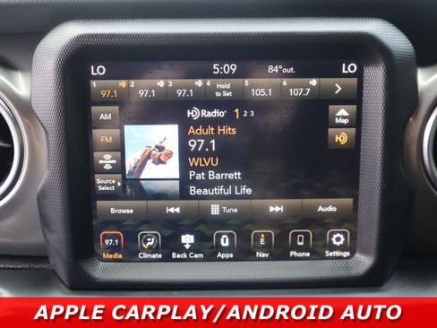 Used 2020 Jeep Wrangler Unlimited Sahara AWD/4WD image 21