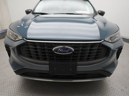 Used 2025 Ford Escape Active AWD/4WD image 21