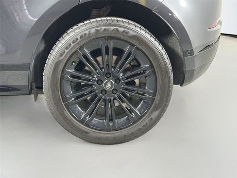 Certified 2025 Land Rover Range Rover Evoque Dynamic SE AWD/4WD image 30