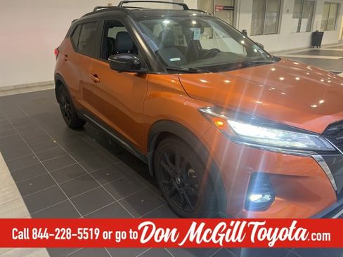 Used 2021 Nissan Kicks SR w/ SR Premium Package image 4