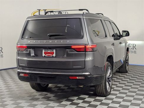 Used 2022 Jeep Wagoneer Series III w/ Premium Group I image 7