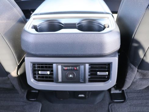 Used 2024 Ford F250 Lariat AWD/4WD image 32