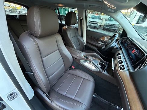 Used 2023 Mercedes-Benz GLE 450 4MATIC w/ AMG Line Exterior image 31