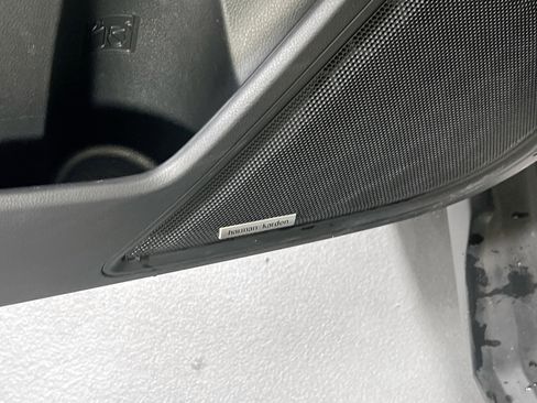 Used 2022 Subaru Outback Limited image 19