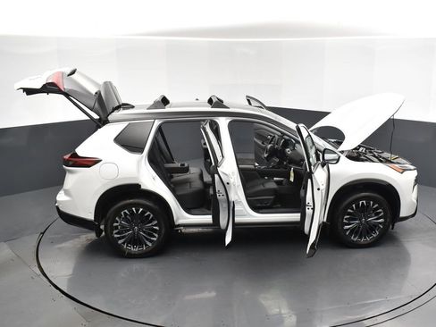 New 2026 Nissan Rogue Platinum w/ Platinum Premium Package image 34