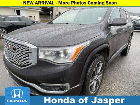 Used 2018 GMC Acadia Denali w/ Technology Package image 1