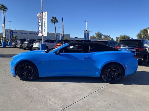 Used 2022 Chevrolet Camaro LT image 2