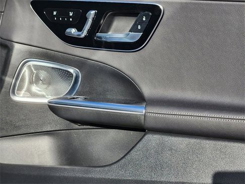 New 2025 Mercedes-Benz C 300 4MATIC Sedan image 15