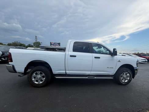 Used 2025 RAM 2500 Big Horn AWD/4WD image 2