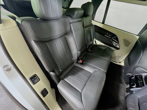 Used 2022 Land Rover Range Rover Long Wheelbase SE AWD/4WD image 30