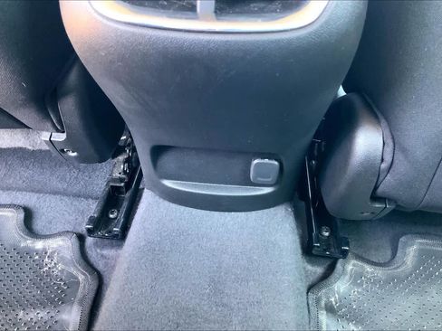 Used 2023 Chevrolet Malibu LT FWD image 30