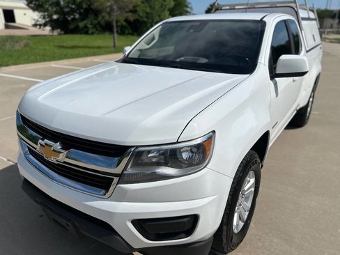 Used 2020 Chevrolet Colorado LT w/ Safety Package AWD/4WD image 2