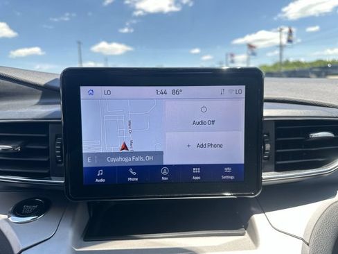 Used 2024 Ford Explorer XLT w/ Equipment Group 202A AWD/4WD image 14