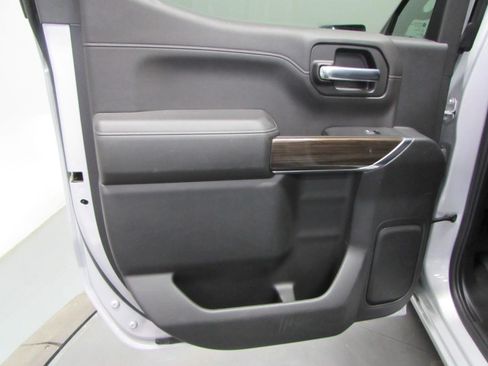 Used 2019 Chevrolet Silverado 1500 RST w/ All-Star Edition AWD/4WD image 14