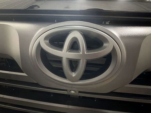 Used 2024 Toyota Tundra Limited image 30